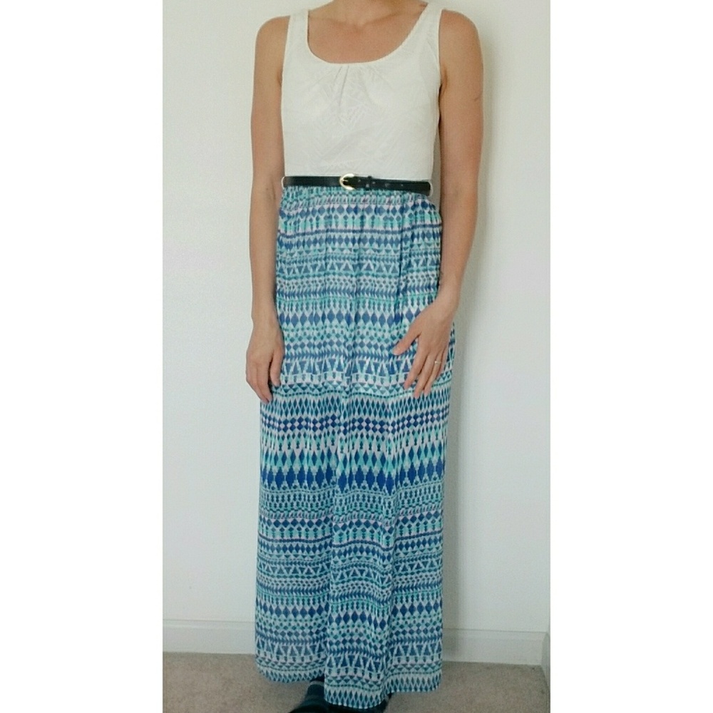 💙 Gorgeous Fall Dress 👗 - Picture 5 of 5